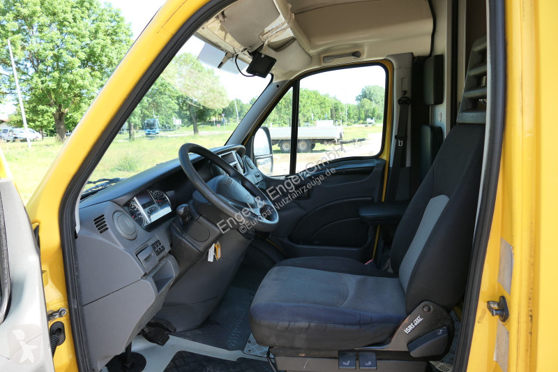 Veículo utilitário Iveco Daily 35 S11 C30C...