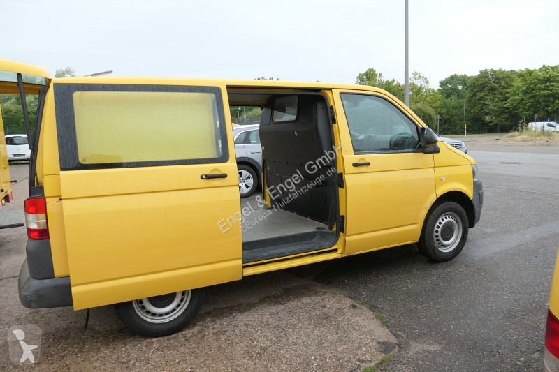 Véhicule utilitaire Volkswagen T5 Transporter...