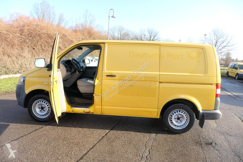 Véhicule utilitaire Volkswagen T5 Transporter...