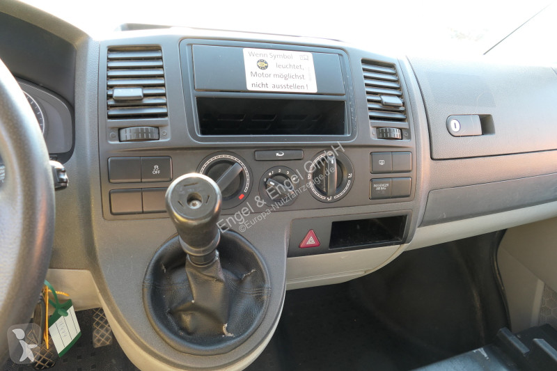 Autoutilitară Volkswagen T5 Transporter 2.0 TDI...