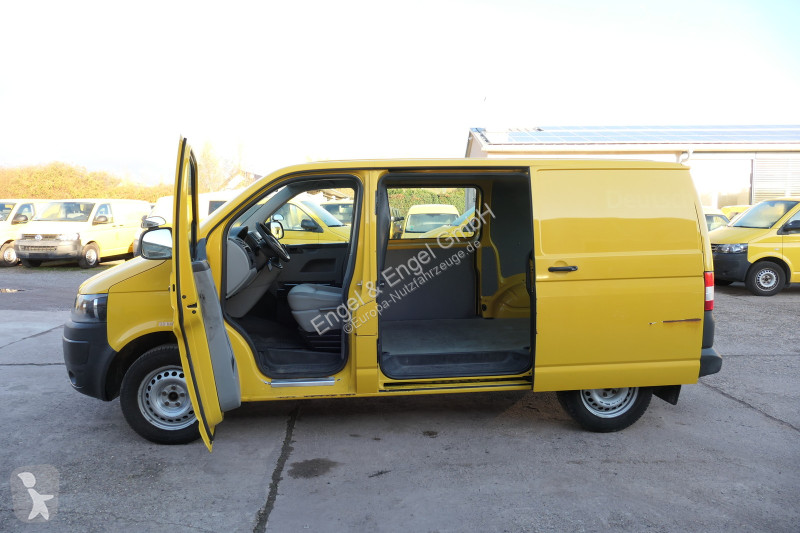 Autoutilitară Volkswagen T5 Transporter 2.0 TDI...