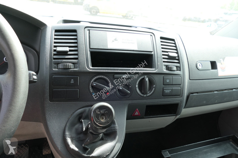 Autoutilitară Volkswagen T5 Transporter 2.0 TDI...