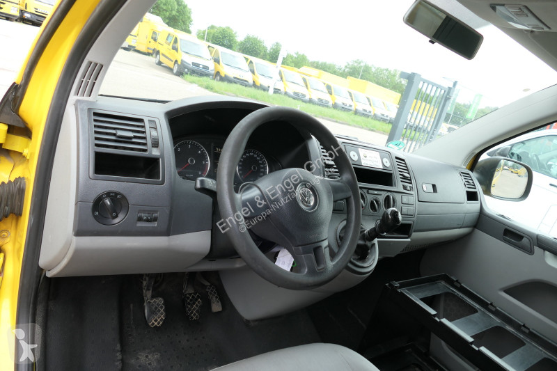 Autoutilitară Volkswagen T5 Transporter 2.0 TDI...