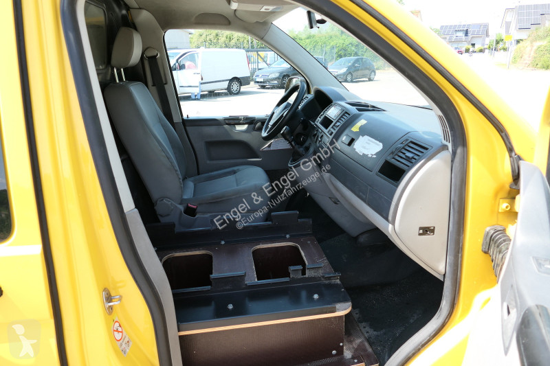 Véhicule utilitaire Volkswagen T5 Transporter...