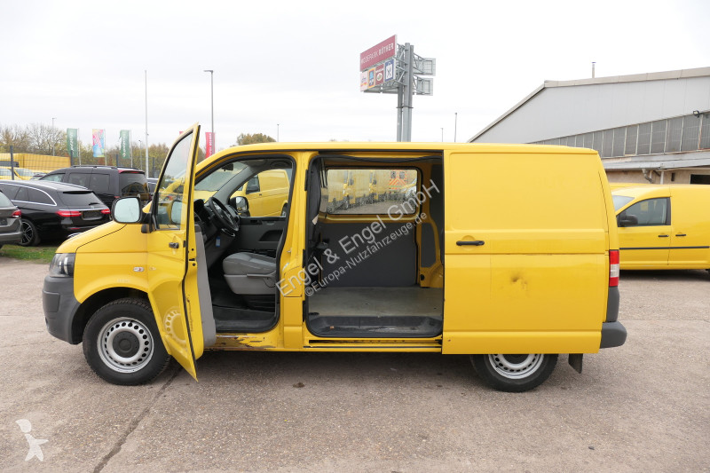 Veículo utilitário Volkswagen T5 Transporter...