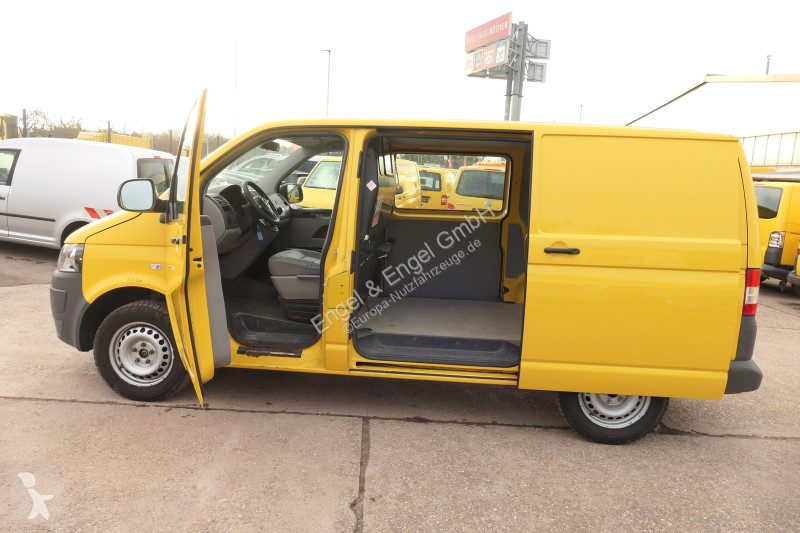 Véhicule utilitaire Volkswagen T5 Transporter...