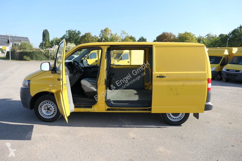 Véhicule utilitaire Volkswagen T5 Transporter...