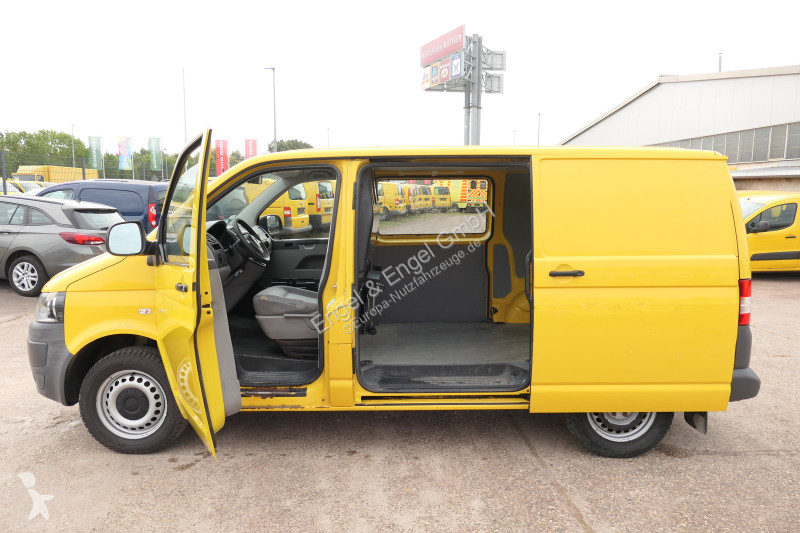 Véhicule utilitaire Volkswagen T5 Transporter...