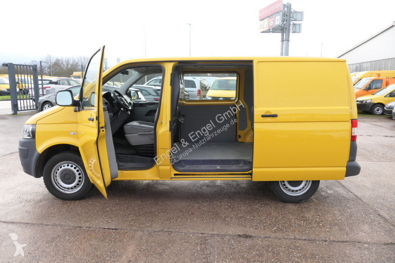 Autoutilitară Volkswagen T5 Transporter 2.0 TDI...