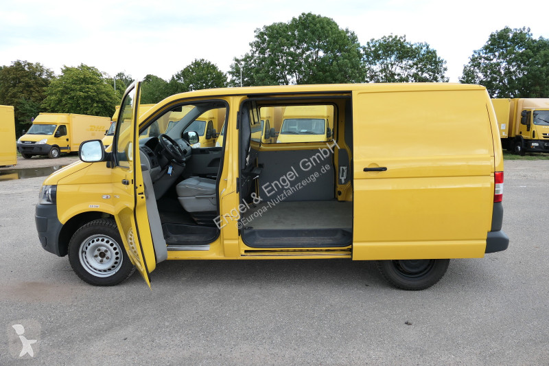 Комерційні автомобілі Volkswagen T5 Transporter...