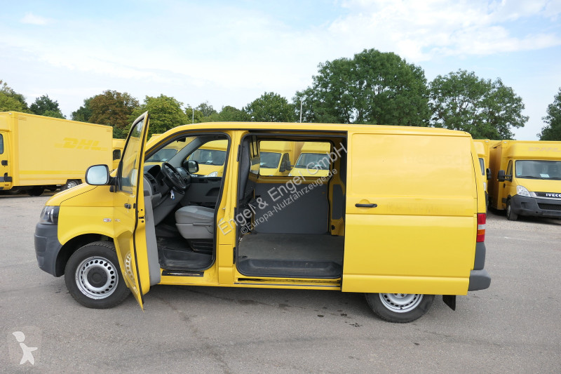 Autoutilitară Volkswagen T5 Transporter 2.0 TDI...