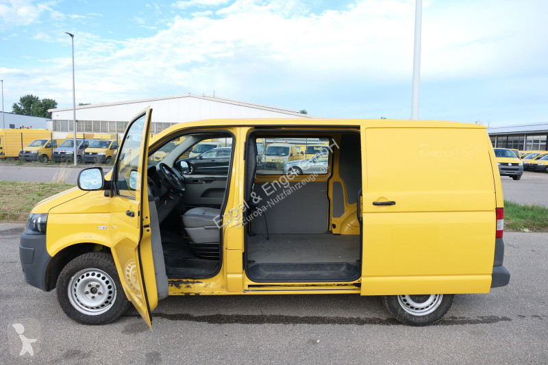 Véhicule utilitaire Volkswagen T5 Transporter...