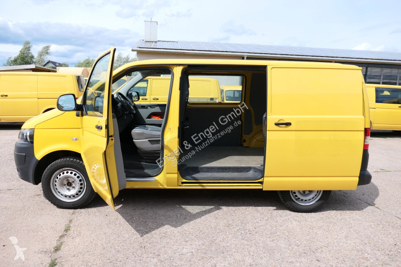 Véhicule utilitaire Volkswagen T5 Transporter...