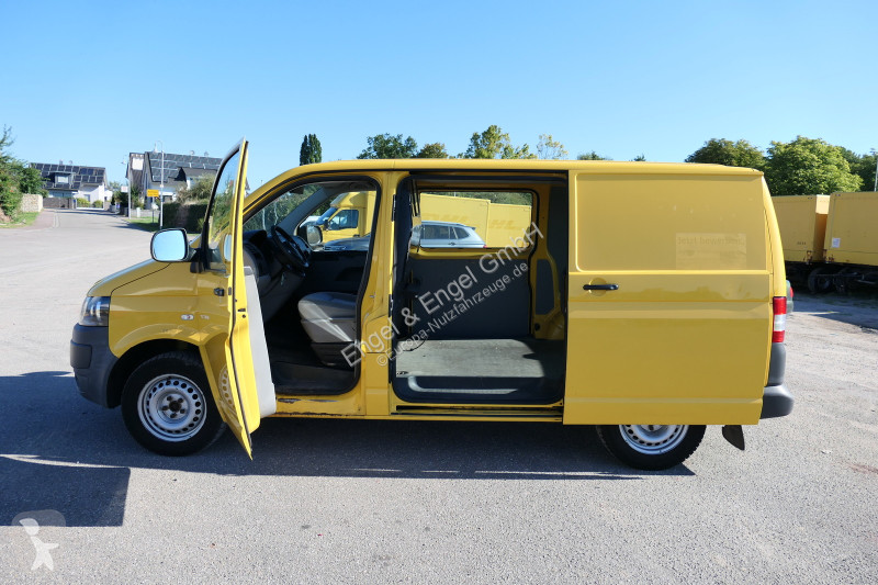 Véhicule utilitaire Volkswagen T5 Transporter...