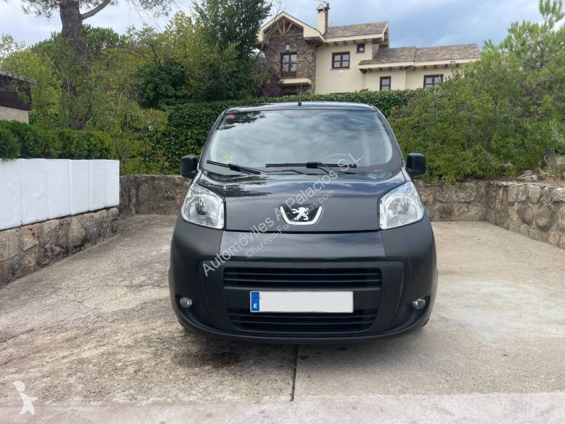 Véhicule utilitaire Peugeot