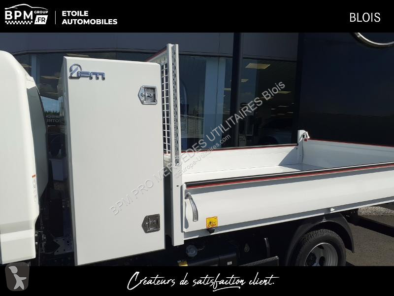 Véhicule utilitaire Fuso CCb 3C15 Empattement 28