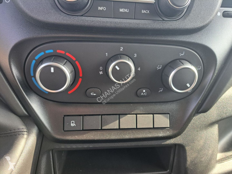 Véhicule utilitaire Iveco 35C18 180CV 3L PLSC...