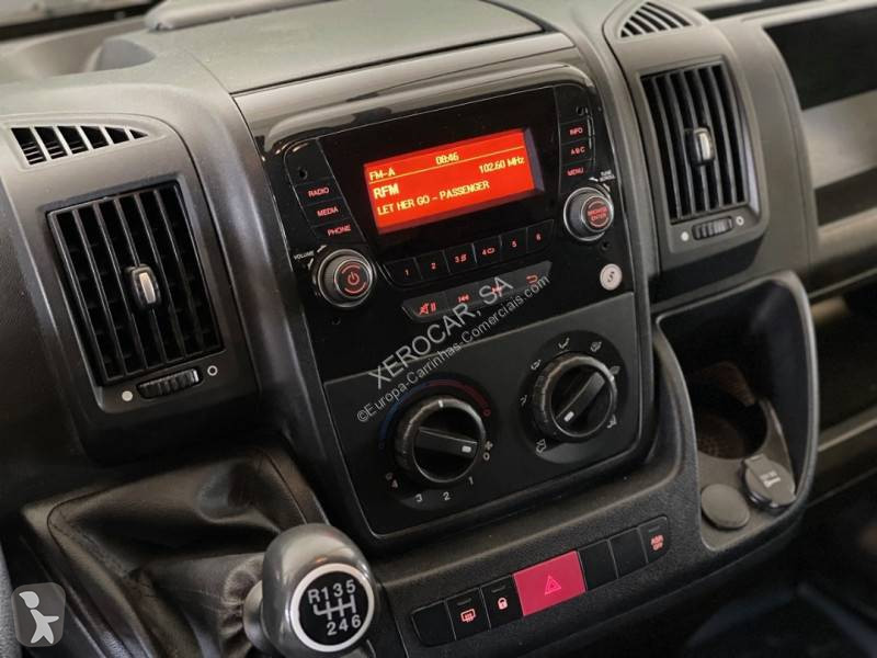 Veículo utilitário Peugeot