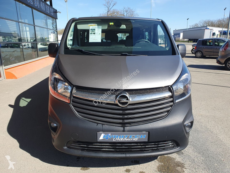 Véhicule utilitaire Opel VIVARO COMBI 1.6 CDTI...