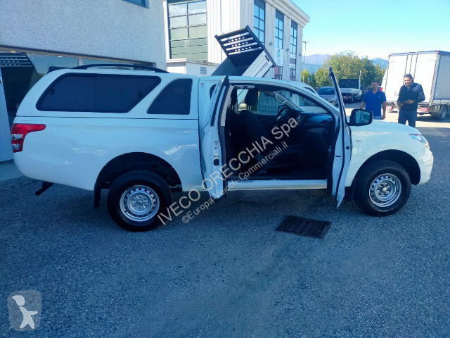 Véhicule utilitaire Fiat FULLBACK