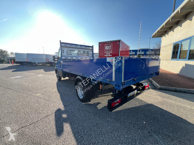 Autoutilitară Iveco DAILY 35C14H RIBALTABILE