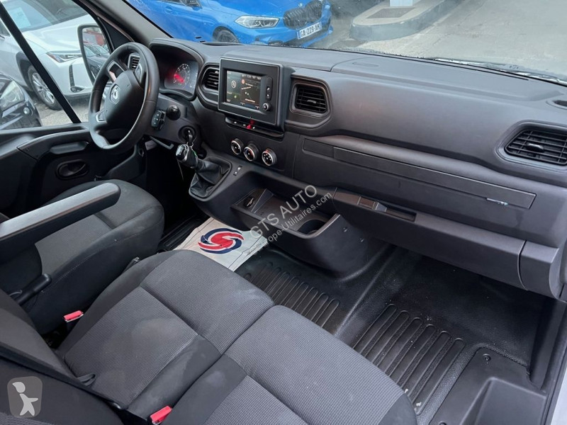 Autoutilitară Renault MASTER III FG F3300 L2H2...