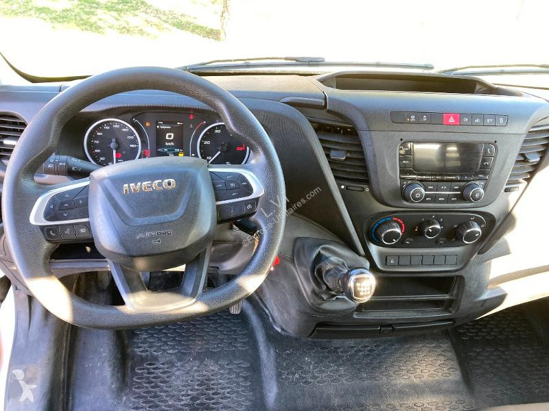 Bedrijfswagen Iveco CCb 35C16H3.0 Empattement...
