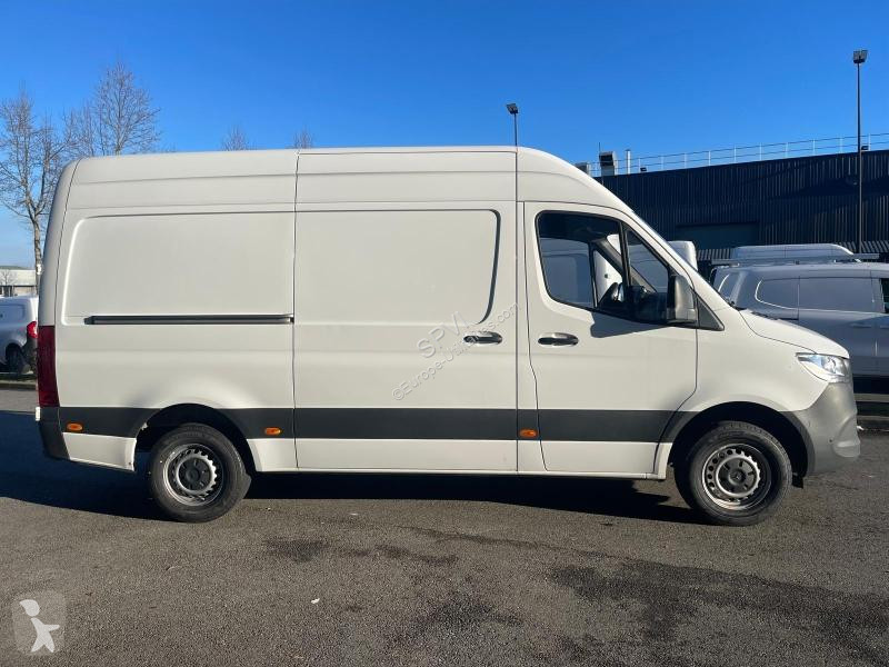 Autoutilitară Mercedes Fg 315 CDI 37 3T5 First...