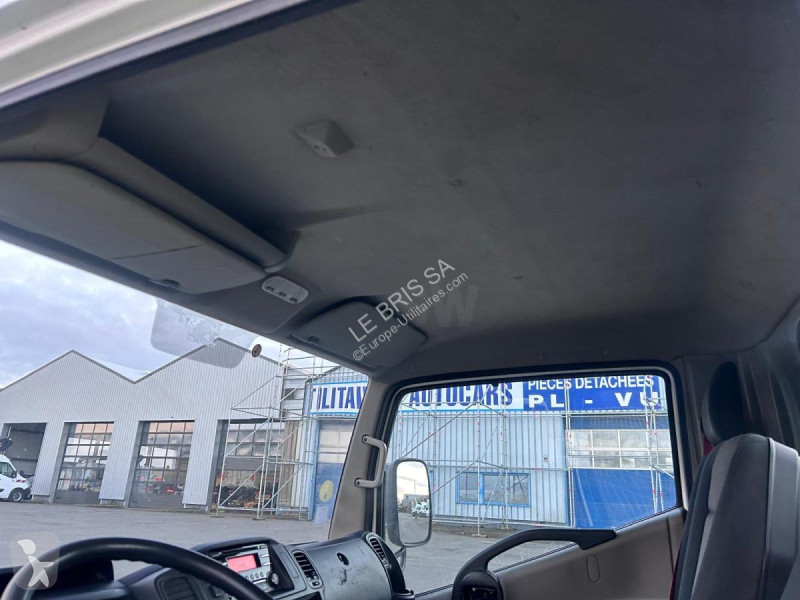 Véhicule utilitaire Renault 130.35