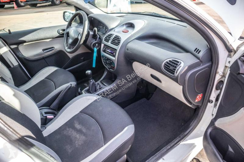 Furgoneta Peugeot SW