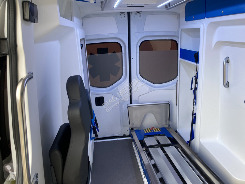 Autoutilitară Mercedes Ambulance 419 Cdi Diesel...