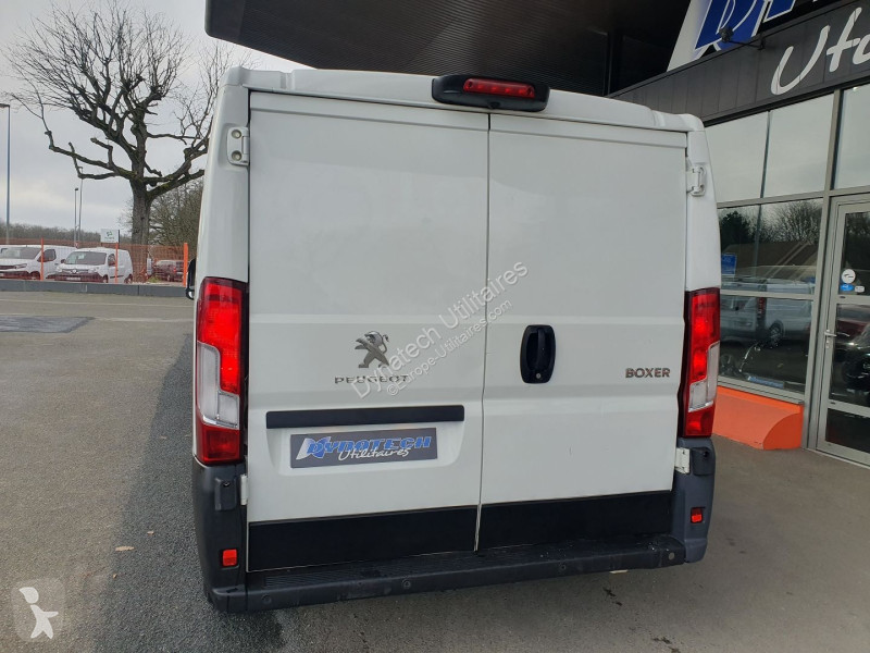 Véhicule utilitaire Peugeot BOXER FG 333 L1H1...