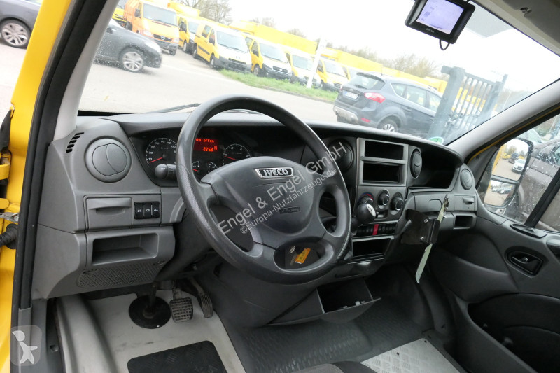 Veículo utilitário Iveco Daily 35 S11 C30C...