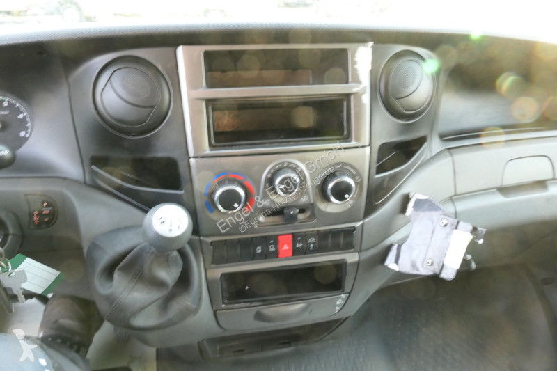 Veicolo commerciale Iveco Daily 35 S11 C30C...