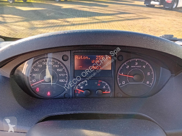 Autoutilitară Peugeot BOXER L3H2