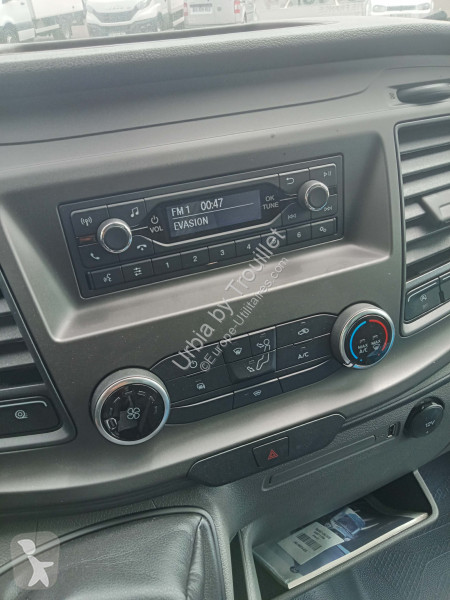 Véhicule utilitaire Ford FRIGO 12M3 130 CV...