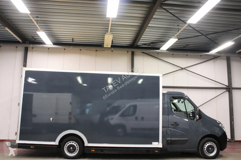 Véhicule utilitaire Renault FINANCIAL LEASE €...
