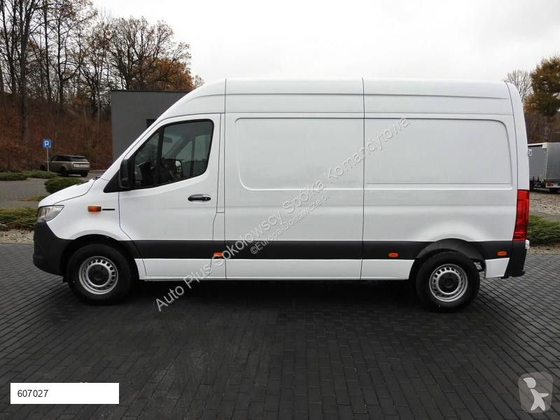 Véhicule utilitaire Mercedes ESPRINTER NOWY...