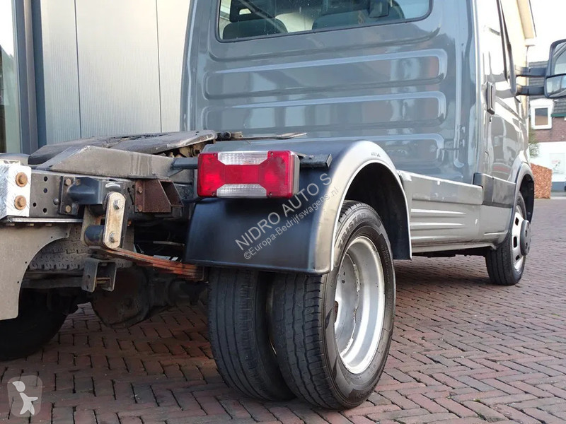 Furgoneta Iveco 35C18 BE TREKKER 3 ZITS EURO 5...