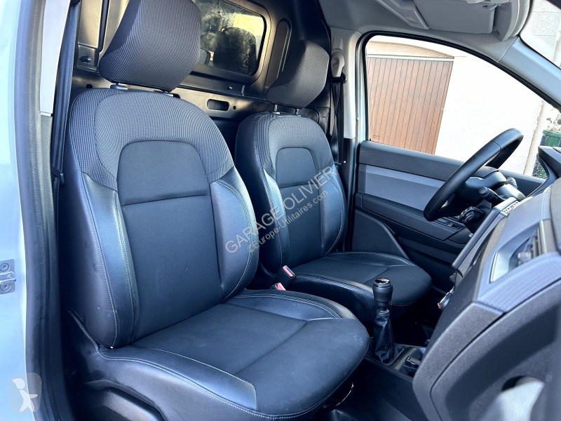 Véhicule utilitaire Renault (Kangoo) 1.5 Blue...