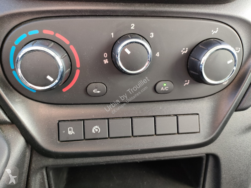 Furgoneta Iveco 20M3 136 CV FOURGON RJ HAYON 3,5 T