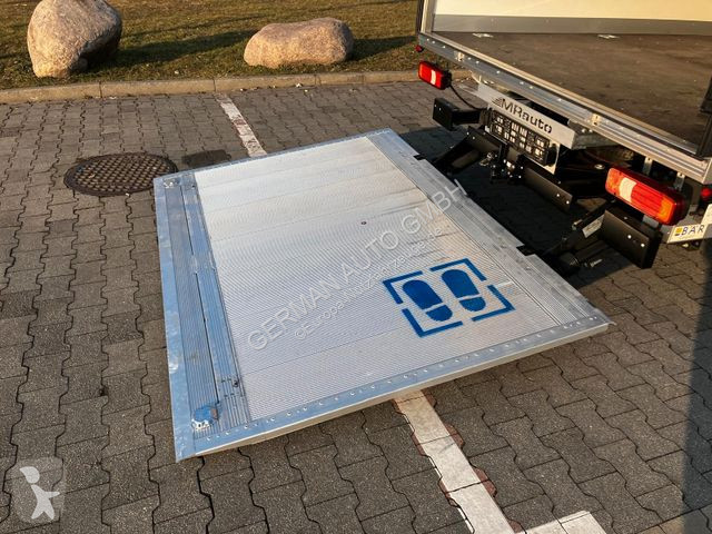Nyttofordon Iveco 35S18A8H3.0 Hi-matic Koffer...