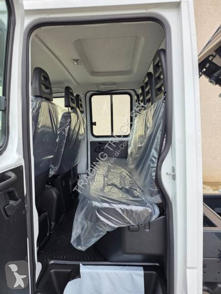 عربة نفعية Iveco