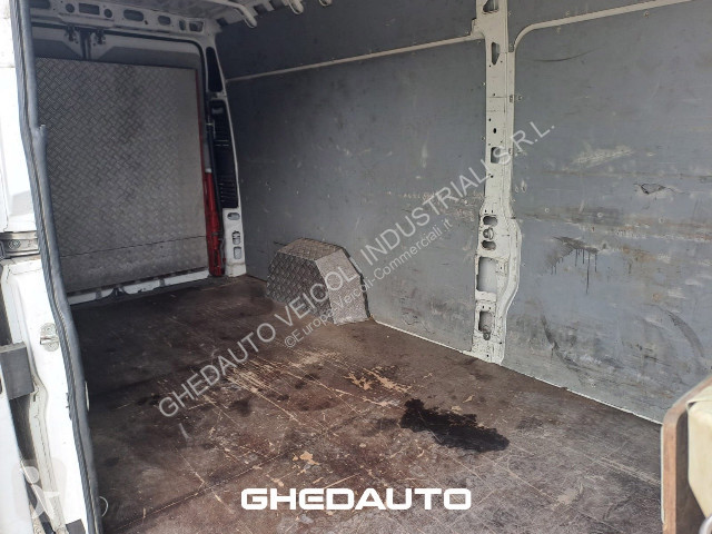 Nyttofordon Peugeot Boxer III 335 E5 2014 -...