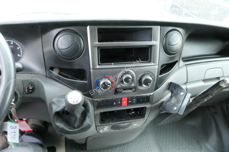 Užitkové vozidlo Iveco Daily 35 S11 C30C...