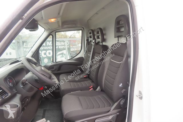 Veículo utilitário Iveco 35S14 CNG 10 X...
