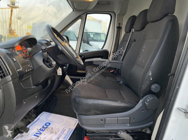 Furgoneta Citroën 33 L2H2 2.2 BlueHDi 140...