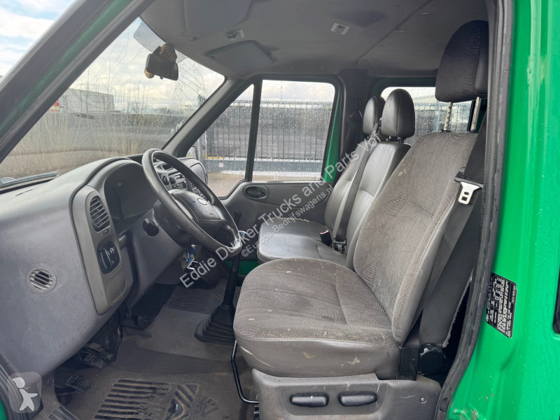 Véhicule utilitaire Ford 85 T300 DOUBLE CABIN
