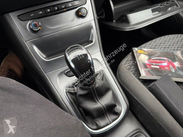 Véhicule utilitaire Opel K Sports Tourer...