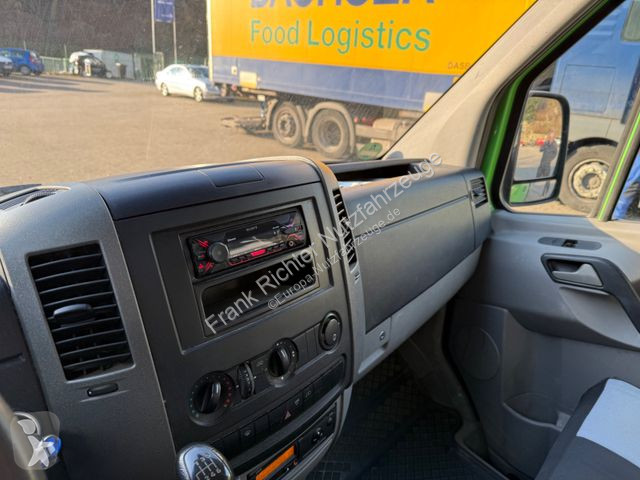 Autoutilitară Mercedes...